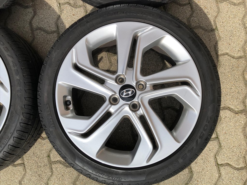 17 colos gyári Hyundai alufelni 4x100 nyári gumi 17 col 9. kép