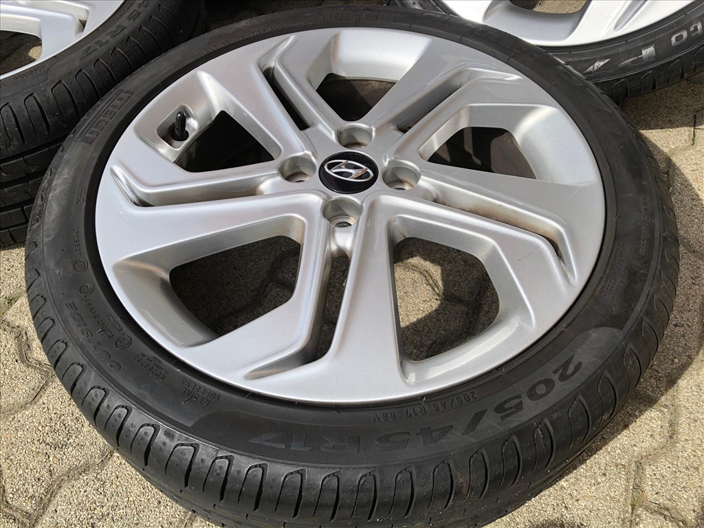 17 colos gyári Hyundai alufelni 4x100 nyári gumi 17 col 13. kép