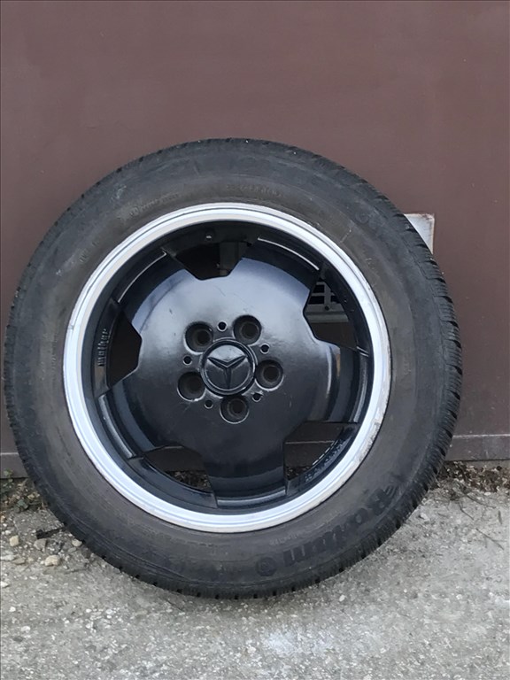  5x112 lyukosztású 16" újszerű alufelni, rajta 205/55 használt Barum gumi MERCEDES 1. kép