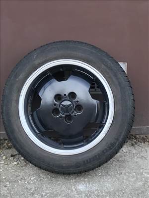  5x112 lyukosztású 16" újszerű alufelni, rajta 205/55 használt Barum gumi MERCEDES