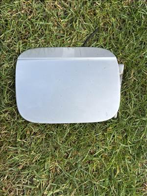 Audi A4 (B6/B7) 2.0 TDI tankajtó fedél 