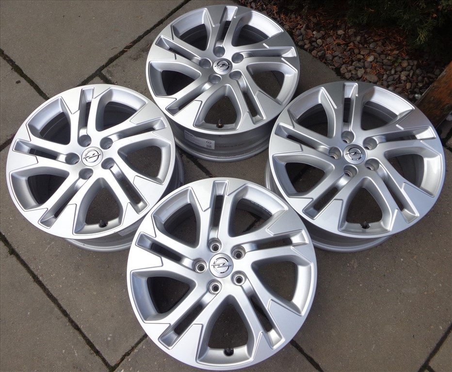 Vivaro Traveller Spacetourer ProACe Jumpy új gyári alufelnik  1. kép