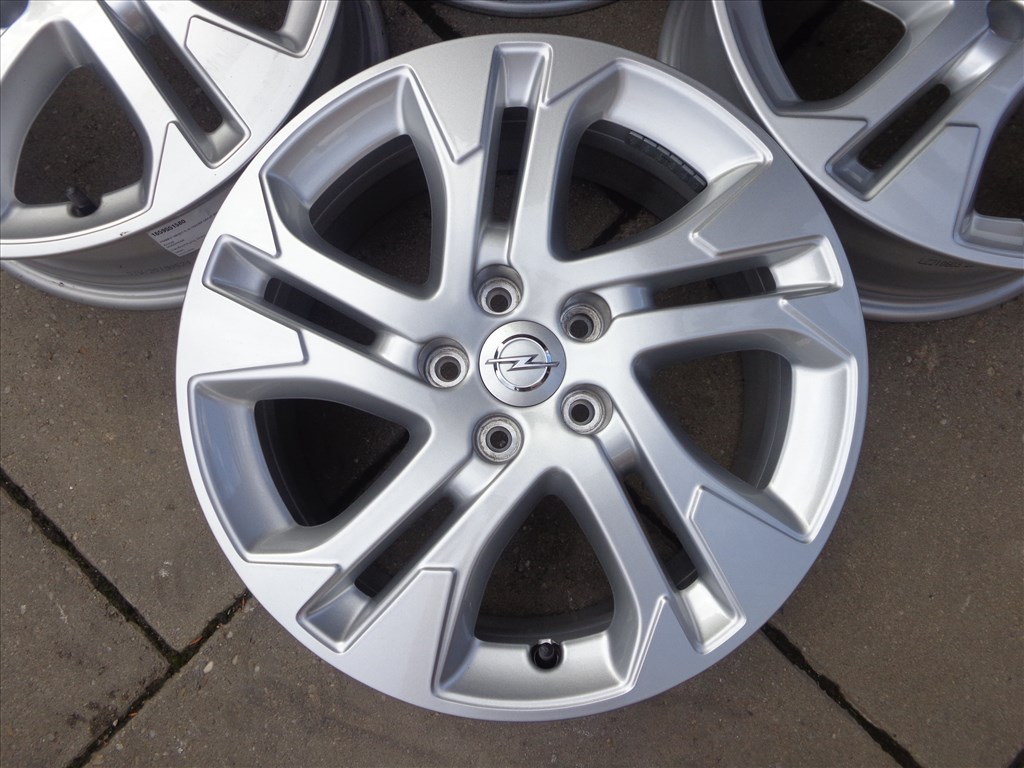 Vivaro Traveller Spacetourer ProACe Jumpy új gyári alufelnik  2. kép