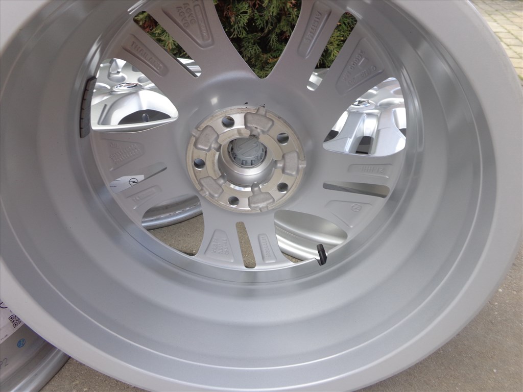 Vivaro Traveller Spacetourer ProACe Jumpy új gyári alufelnik  6. kép