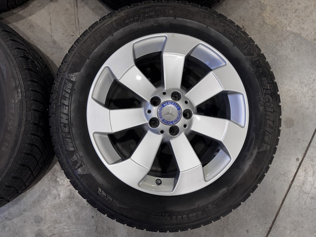 R18 5x112 Original Mercedes GLE W166 X166 8J ET56,5 OE A1664011602 + 255/55  2. kép