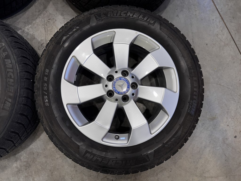 R18 5x112 Original Mercedes GLE W166 X166 8J ET56,5 OE A1664011602 + 255/55  5. kép