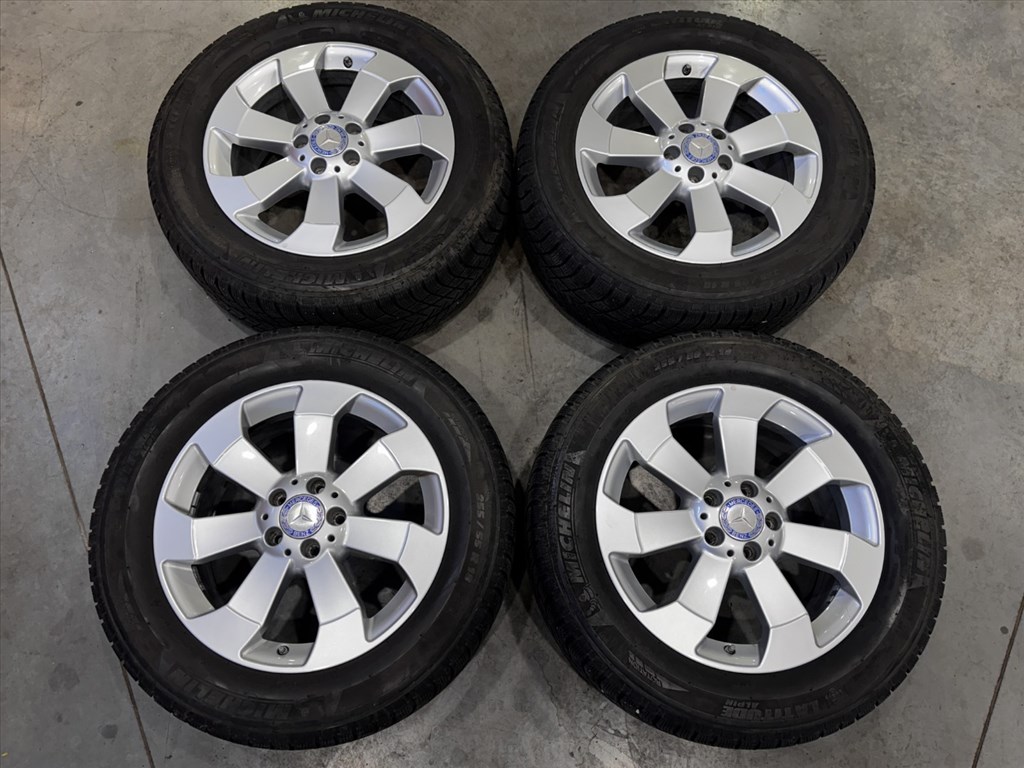 R18 5x112 Original Mercedes GLE W166 X166 8J ET56,5 OE A1664011602 + 255/55  7. kép