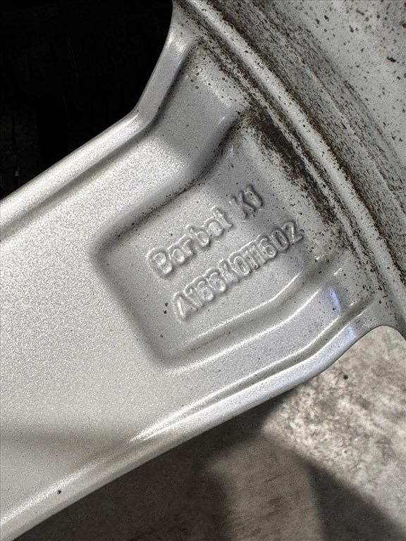 R18 5x112 Original Mercedes GLE W166 X166 8J ET56,5 OE A1664011602 + 255/55  14. kép