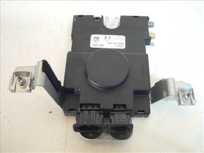 Audi A3  antennaerősítő (antenna erősítő) 8P0035225