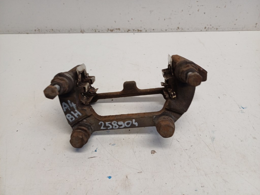 Audi A4 (8K B8) bal hátsó féknyereg tartó 1. kép