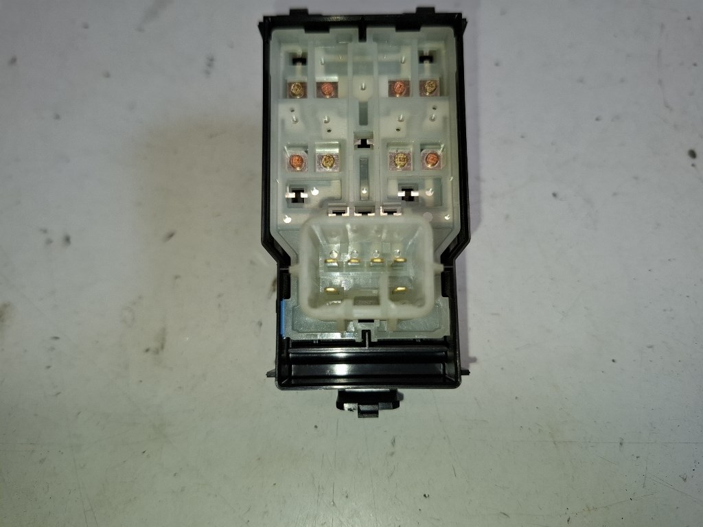 Citroen C1 (AB40) bal elsõ ablakemelõ kapcsoló 3. kép