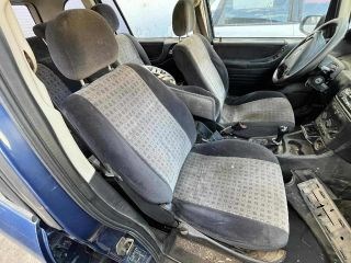 OPEL ZAFIRA A (F75) Ablakemelő Kapcsoló Négyes / Kettes 2. kép