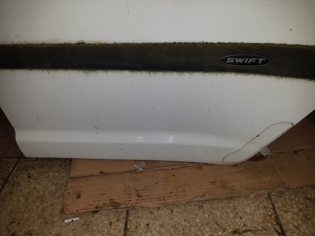 Suzuki Swift III 04-10 Bal Hátsó Ajtó 43R-001583 4. kép