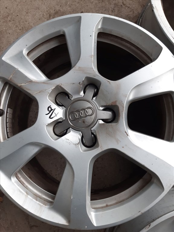 Audi A4 B8 <p>További Típusok:<br>Audi A6 C5<br></p><p>Gyáriszám:<br>8K0 601 025F</p><p>Felni méret: 16"</p><p>Felni szélesség: 7.5</p><p>Furatszám: 5</p><p>Osztókör: 112.0</p><p>ET szám: ET45</p><p>Agy Átmérõ: 66.5</p><p>Állapot: Normál</p><p>Érdeklõdéskor hivatkozzon erre: KIN-40117</p><p>Bármire van szüksége hívjon bizalommal!<br>Kizárólag munkaidõben hétfõtõl - péntekig 8-12 13-16 óráig!<br>Alkatrészek széles választékban!<br>Hivatalos Regisztrált Autobontó Kecel!<br>Vásároljon Megbízható Helyrõl Beszerelési Garanciával Profiktól!</p> 65000 3. kép