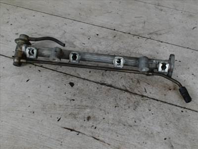 HYUNDAI COUPE 97- Injektor befecskendező híd 