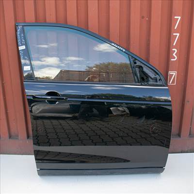 Land Rover Discovery Sport L550 jobb első ajtó (2018)