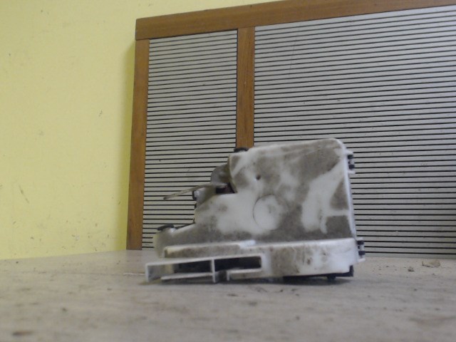 VOLKSWAGEN GOLF III. Bal hátsó ajtó zárszerkezet mechanikus 1. kép