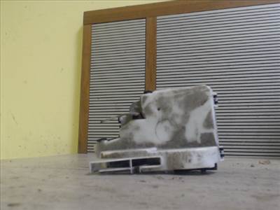 VOLKSWAGEN GOLF III. Bal hátsó ajtó zárszerkezet mechanikus