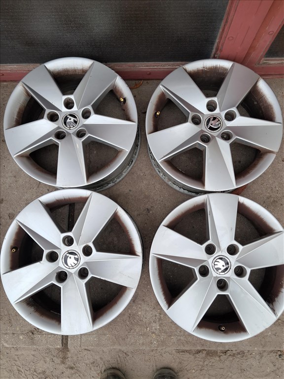 Skoda Octavia III 16"-os alufelni garnitúra 1. kép