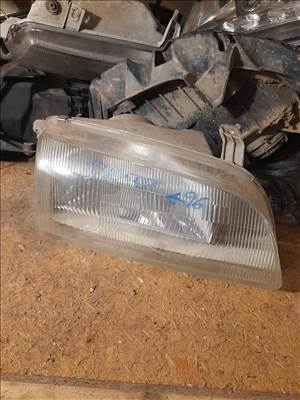 Suzuki Swift jobb első fényszóró 