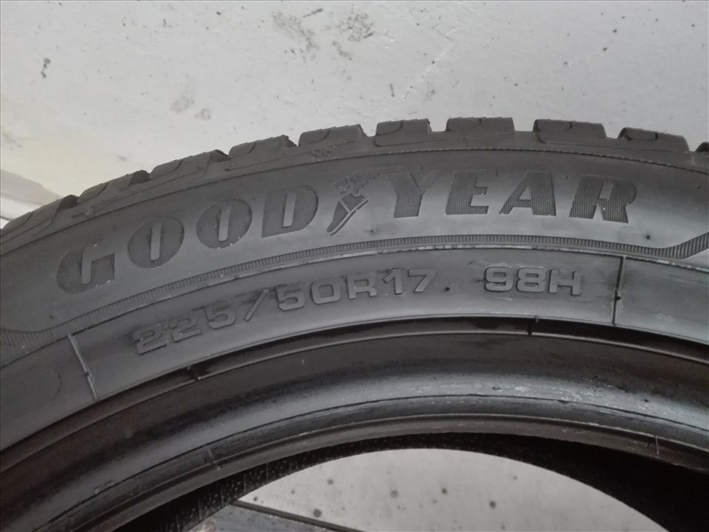 225/50R17 Goodyear ÚJ téli gumi garnitúra 225/50 r17 4. kép