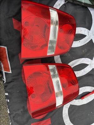 Volkswagen Touran I Hátsó lámpa pár