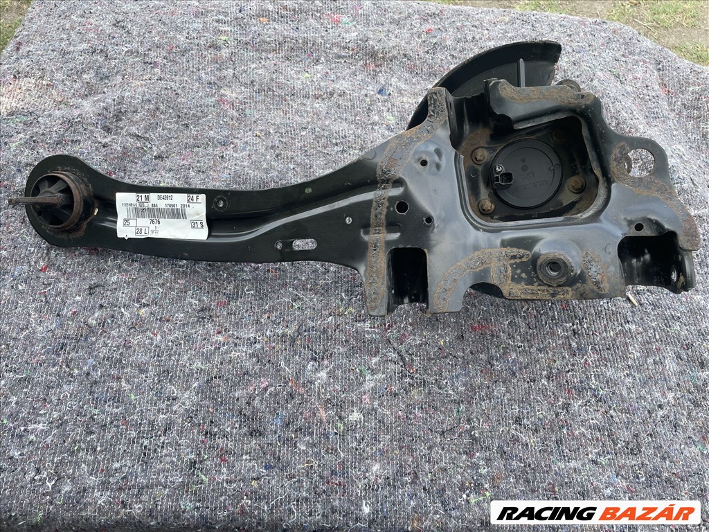 Ford focus mk3 Jobb hátsó csonkállvány bv615a968cc 1. kép