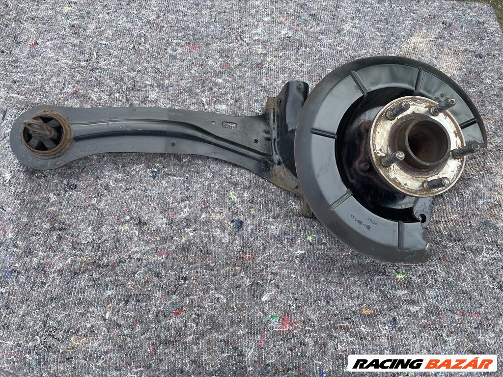 Ford focus mk3 Jobb hátsó csonkállvány bv615a968cc 2. kép