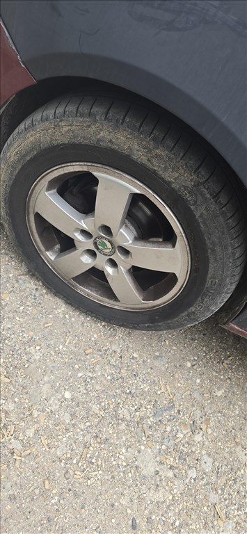 Skoda Fabia 1.4 16v BBZ bontott alkatrészei 18. kép