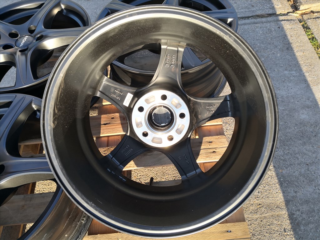 17-es új Ronal alufelnik 5x112-es 9. kép