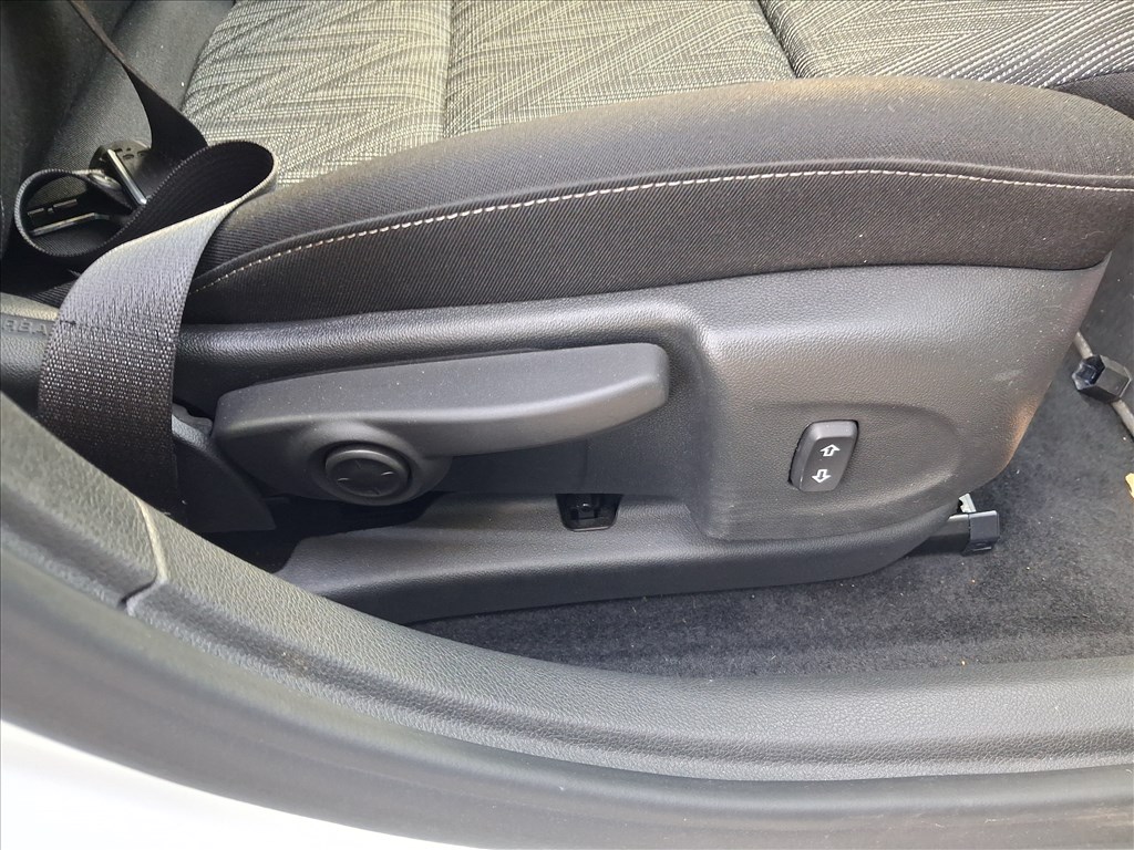 Opel Astra K Astra K kombi ülésfűtéses stb komplett ülés szett 9. kép