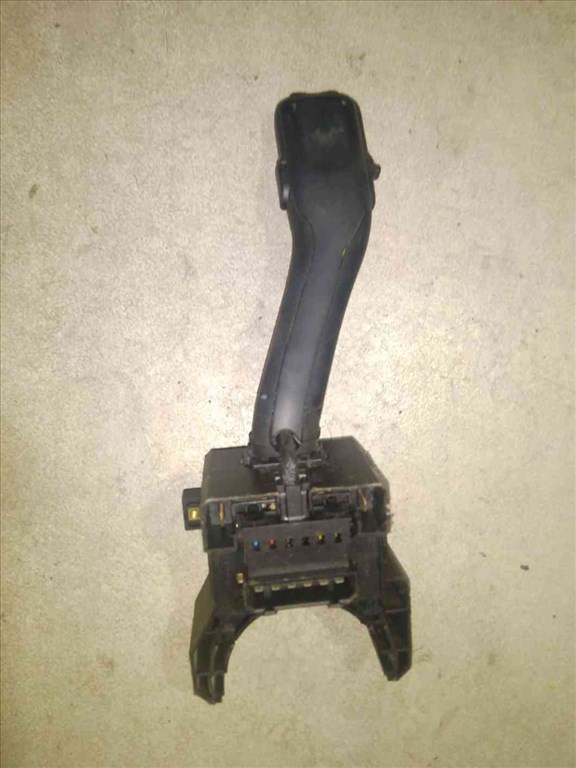 Seat Alhambra II Ablaktörlõ Kapcsoló 4B0 953 503 H 2. kép