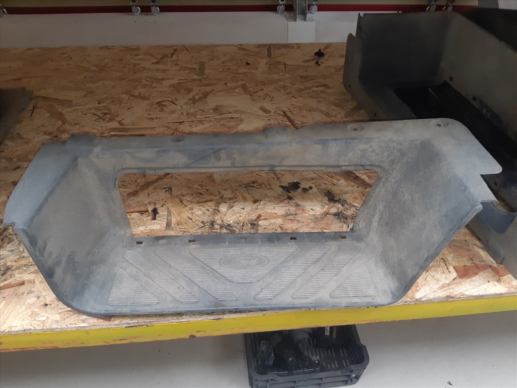 Ford Transit 06-13 Jobb Fellépõ YX15V13246 1. kép