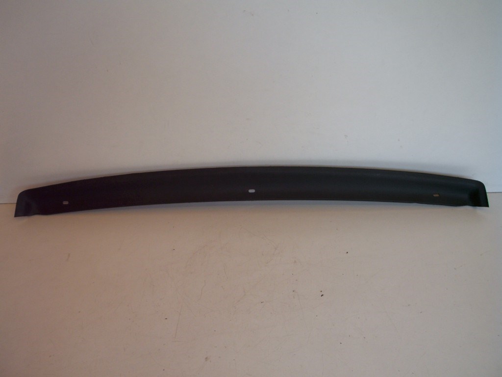 Audi A4 kombi (8D B5) hátsó lökhárító díszléc (lökhárító díszléc) 8D9807091 1. kép