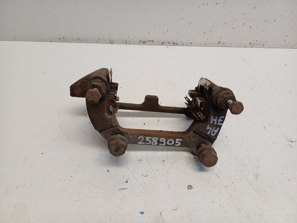 Audi A4 (8K B8) jobb hátsó féknyereg tartó 1. kép