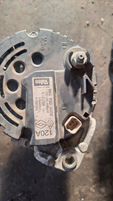 Renault Scénic I/2 1.9 dci generátor  2. kép