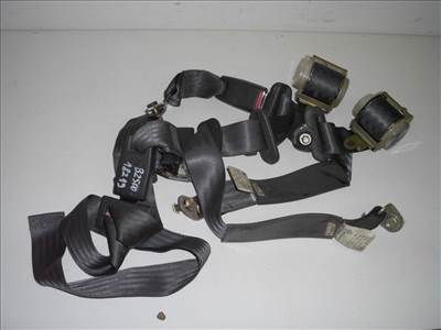 Mazda B 2500 hátsó biztonságiöv