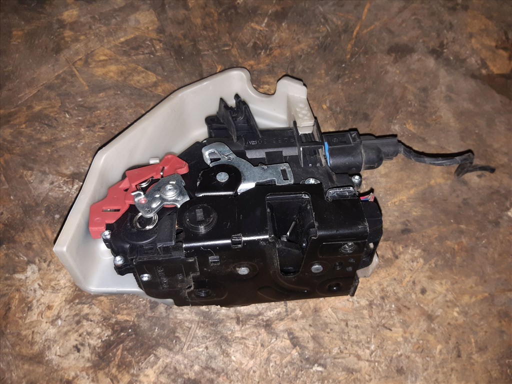 Volkswagen Golf V Bal Hátsó Ajtó Zárszerkezet  Központizár Motor 2. kép