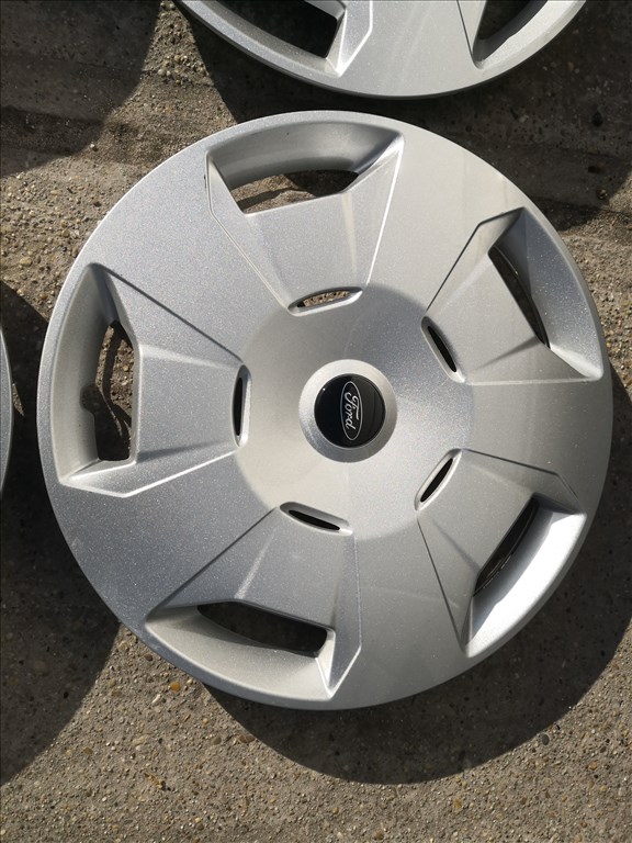 Ford 16-os újszerű gyári dísztárcsa 4. kép