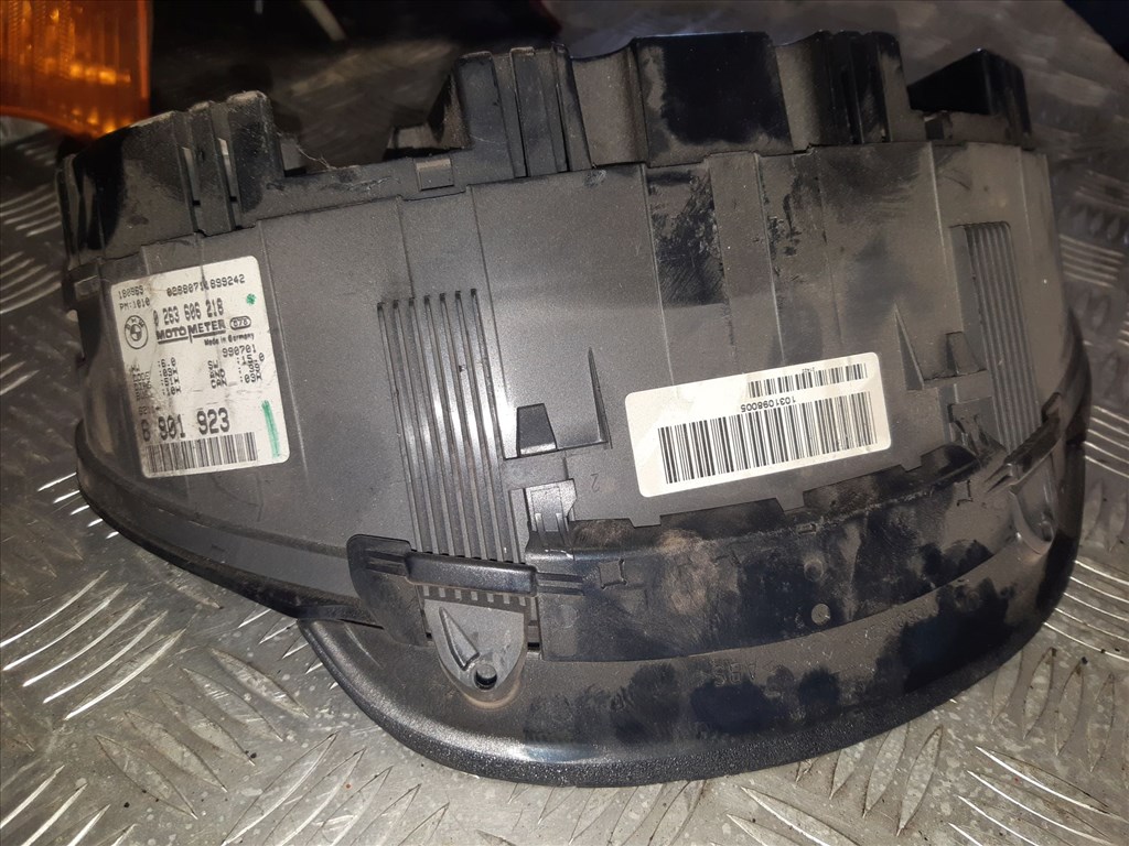 BMW 320D E46 Óraegység / Kilométeróra 6 901 923 2. kép