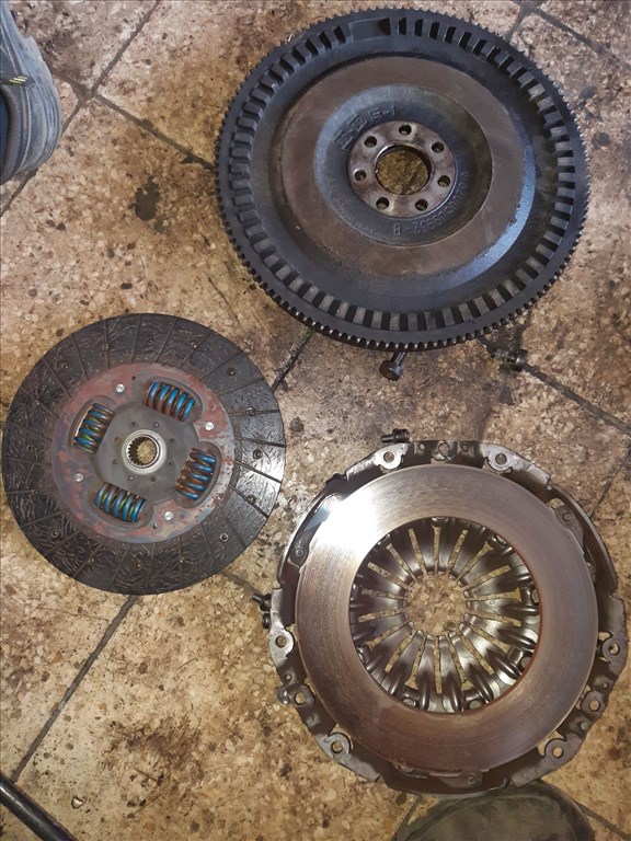 Renault Master 03-10 Kuplung Szett  Egytömegû Lendkerék 8200509932 B 3. kép