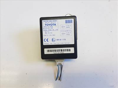 Toyota Corolla verso (AR10) központizár vezérlő 897410F010