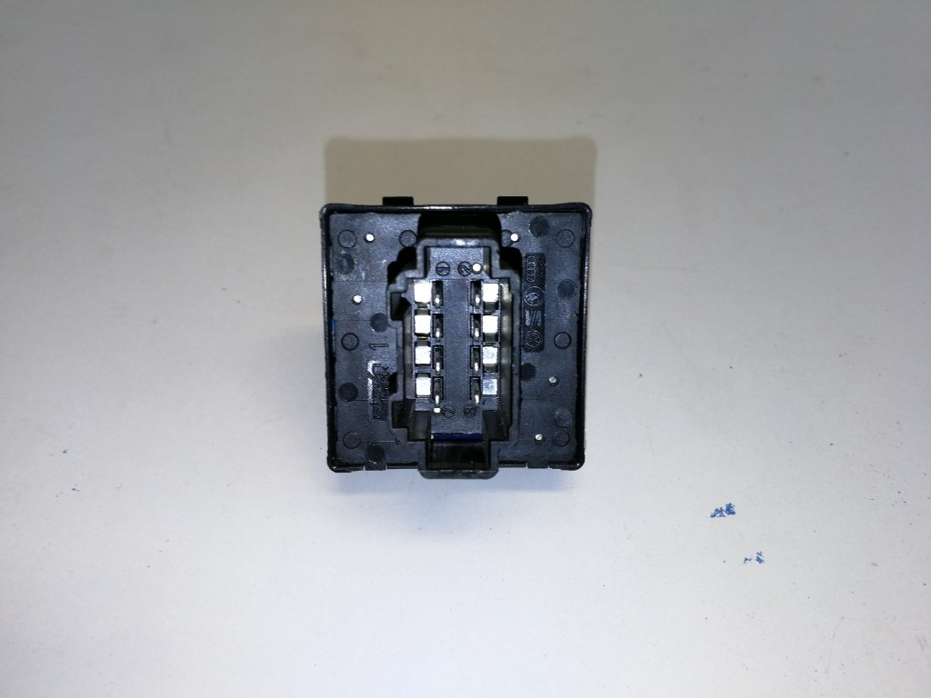 Volkswagen Up bal elsõ ablakemelõ kapcsoló 1SB959857 2. kép