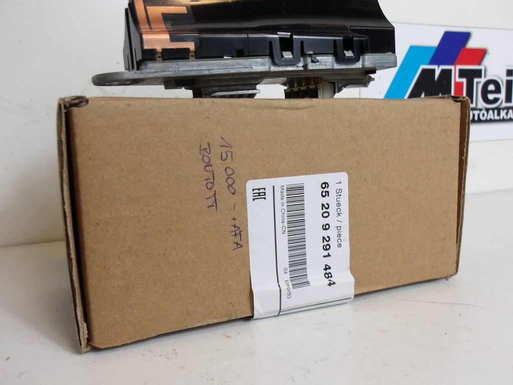 (GYÁRI BONTOTT) BMW Tetőantenna 2-es F45 / F46 / 5-ös G31 / 6 -os G32 GT / X1 F48 / X2 F39 / X3 G01 / X4 F26 / G02 / X5 F15 / M F85 / X6 F16 / M F86 2. kép