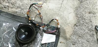 Toyota Corolla (E120/E130) első hangszóró eladó