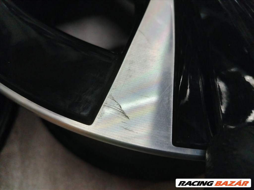 Mercedes E-osztály (W213, S213)/ C-osztály (W205 / S205) 18" használt (gyári felni) felni 7. kép