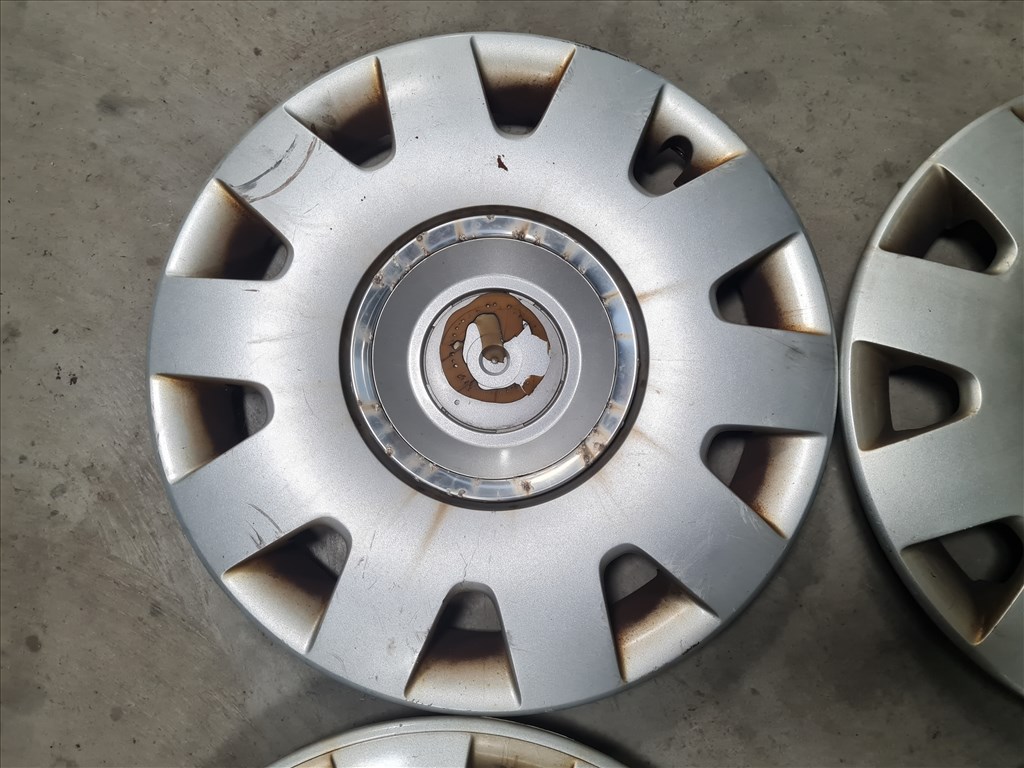 Volkswagen Golf IV, Volkswagen Bora dísztárcsa szett R16 (24761) 1j0601147ad 4. kép