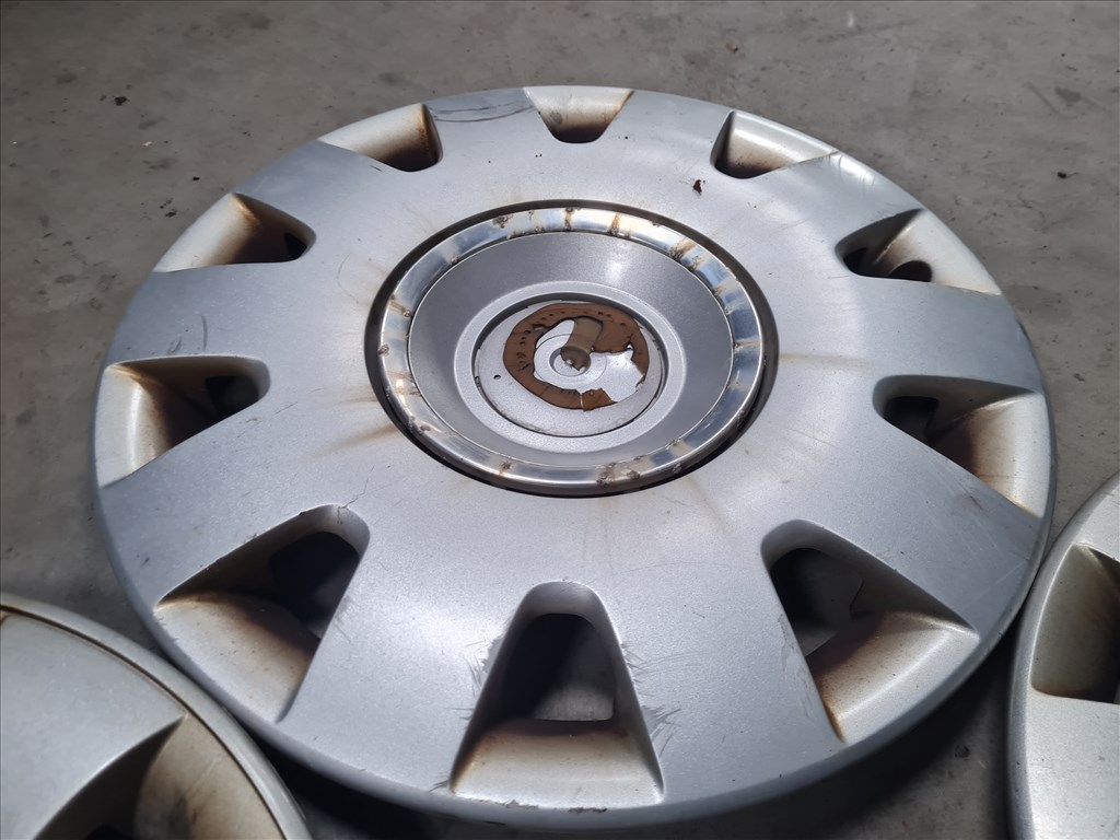 Volkswagen Golf IV, Volkswagen Bora dísztárcsa szett R16 (24761) 1j0601147ad 6. kép