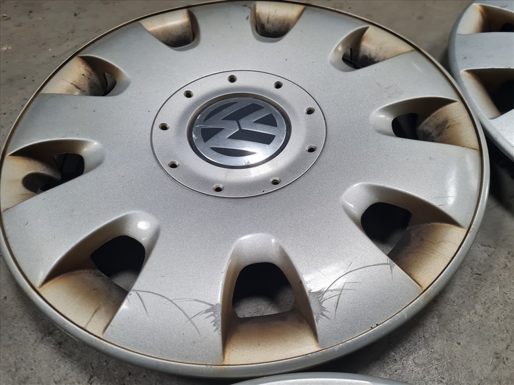 Volkswagen Golf IV, Volkswagen Bora dísztárcsa szett R16 (24761) 1j0601147ad 7. kép