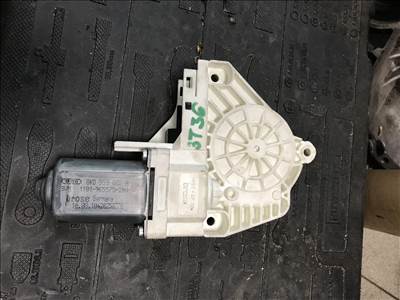 Skoda Superb II jobb első ablakemelő motor 8k0959802a